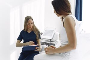 Recepta online na leki gastrologiczne – kiedy lekarz może wystawić e-receptę
