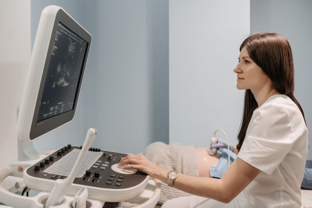 Recepta online na leki hepatologiczne – jak wygląda konsultacja online
