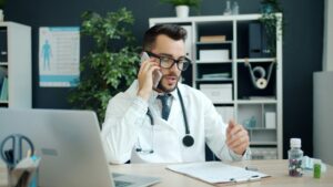 Recepta online na leki immunologiczne – kiedy możliwe jest przedłużenie terapii