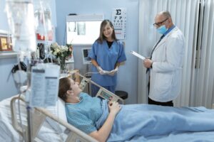 Recepta online po zakończeniu hospitalizacji – jak zadbać o ciągłość terapii