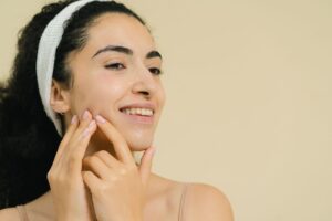 Recepta online na leki dermatologiczne – jakie terapie można kontynuować po konsultacji?